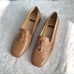 NWOT Vintage Stuart Weitzman Leather Loafers